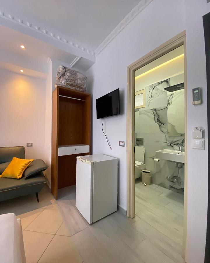 Hotel Kristal Борш Екстериор снимка
