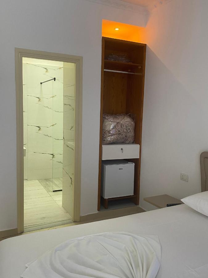 Hotel Kristal Борш Екстериор снимка