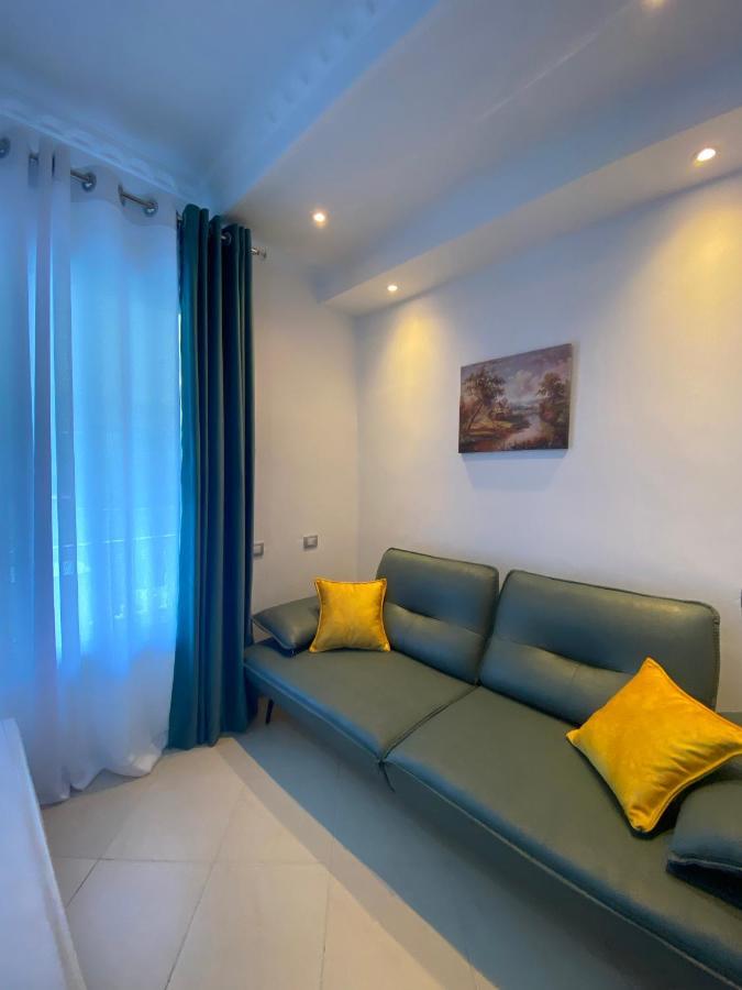 Hotel Kristal Борш Екстериор снимка