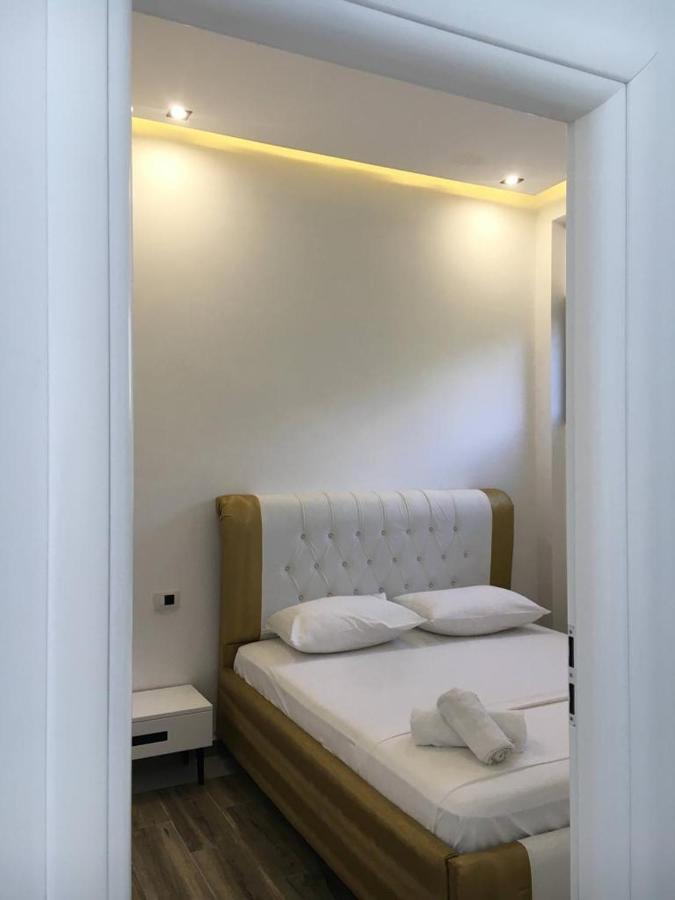 Hotel Kristal Борш Екстериор снимка