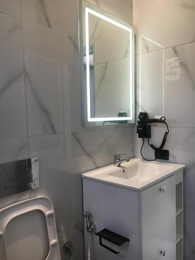 Hotel Kristal Борш Екстериор снимка