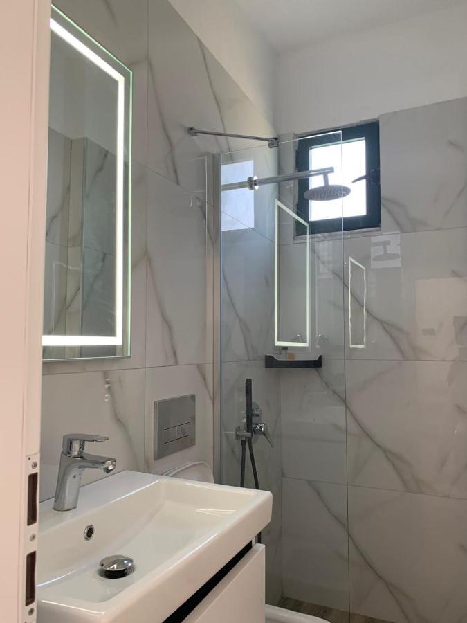Hotel Kristal Борш Екстериор снимка