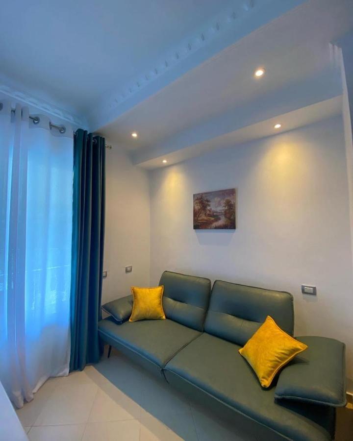 Hotel Kristal Борш Екстериор снимка