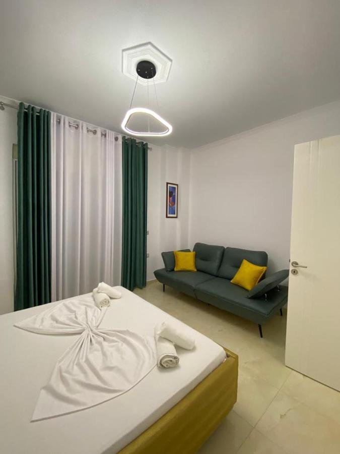 Hotel Kristal Борш Екстериор снимка